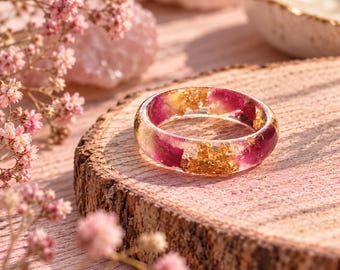 Red Rose Petal Resin Ring, Real Dried Flower Band, Gold Flake Botanical Jewelry