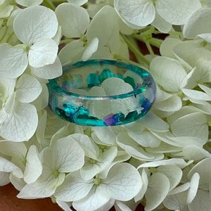 Iridescent ring, resin ring women, epoxy resin ring, clear resin ring, blue resin ring, best friend rings, engagment rings