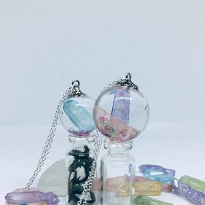 Kwarts bubble hars ketting, blauwe kwarts hanger, regenboog hars ketting, kristallen hars ketting, hars ketting, cadeaus voor haar