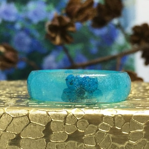 Tiny flower resin rings, blue resin ring, resin ring