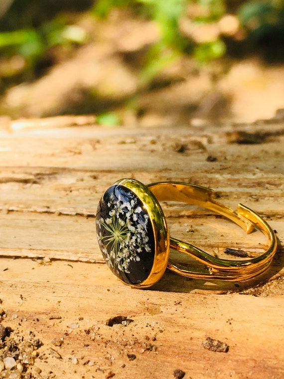 Amazon.com: Men's ring with Real moss.Botanical Nature Resin ring.  Exclusive jewelry Green grey moss. Unisex ring : Handmade Products