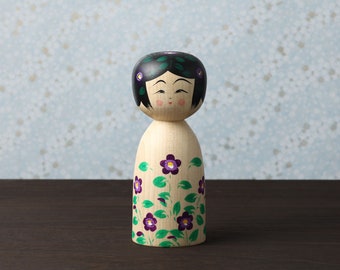 Sumire-violet kokeshi doll, 15cm / 5.90inch in height, made by Teruyuki HIRAGA, Sakunami style kokeshi craftsman