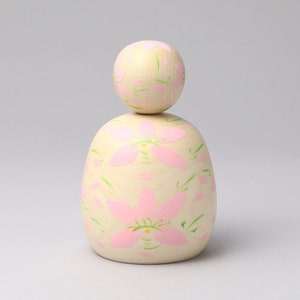 Poupée kokeshi ejiko fleur de cerisier Sakura, 14 cm de hauteur, réalisée par Teruyuki HIRAGA, artisan kokeshi de style Sakunami image 7