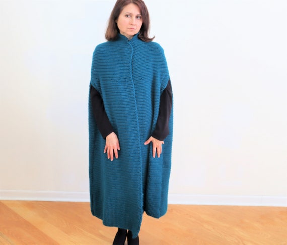Pattern for This Crochet Cape Inspired by the Handmaid's | Etsy
