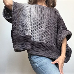 かぎ針編みのパターン オーバーサイズで心地よく、着心地の良いセーター。簡単なかぎ針編み。ティーンや女性向けのかぎ針編み。