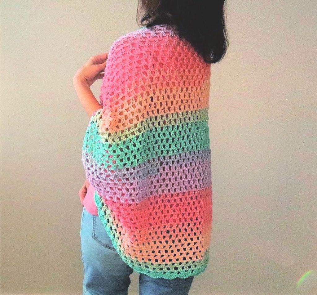 39 Crochet Borders with Lace, Scallops, Frames, and Table Runners 25 Crochet Shrug Pattern using Mesh Stitch. Scallop Border.