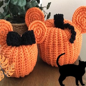 Crochet Pumpkin PATTERN. Optional Mouse Ears and Bow. Multiple sizes. Crochet Halloween decor. Crochet Fall Decor. Very easy crochet pumpkin