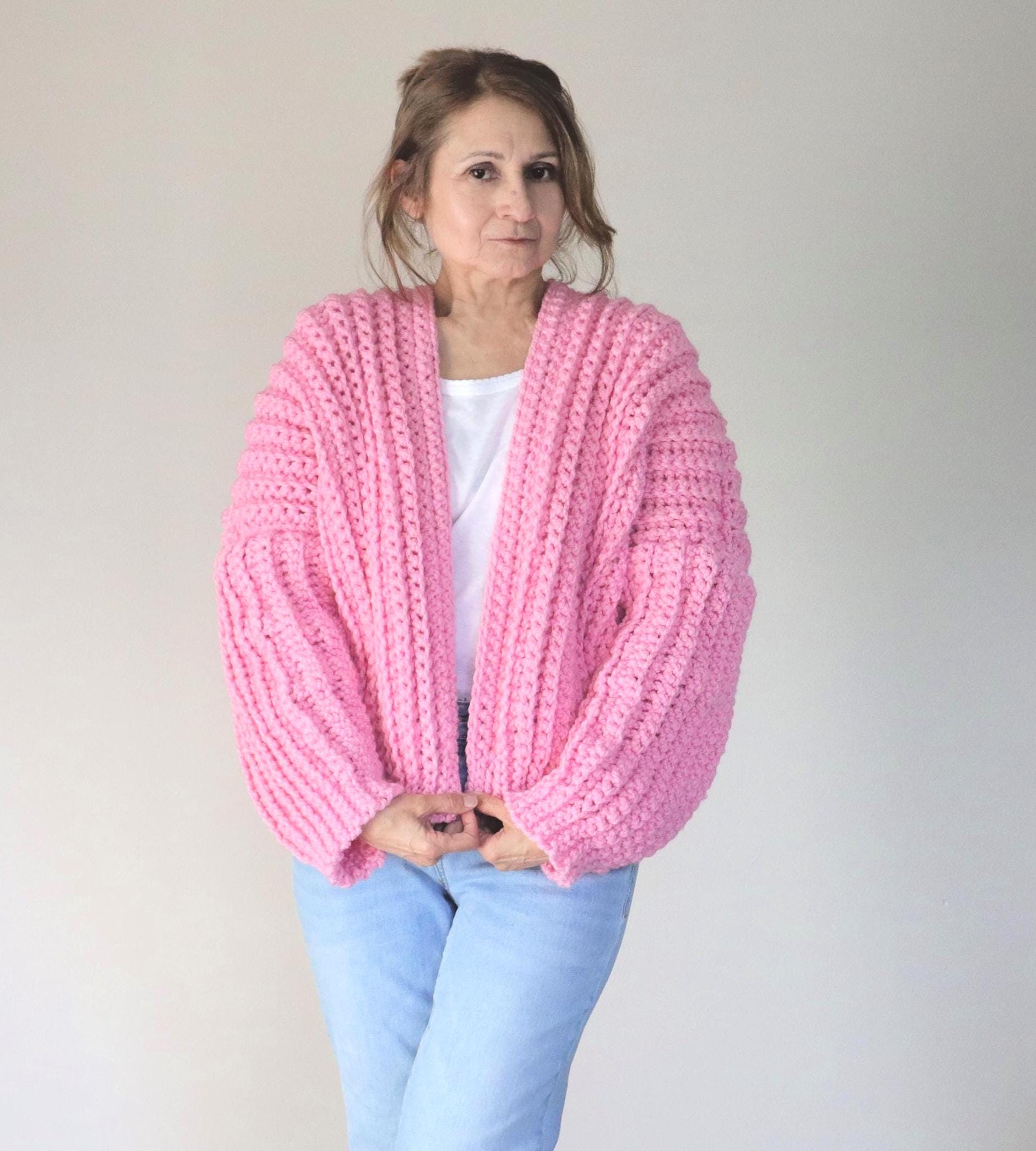 39 Chunky Cardigan Crochet Patterns to Cozy Up Your Wardrobe 12 Crochet Chunky Cardigan Pattern. Beginner friendly. Easy