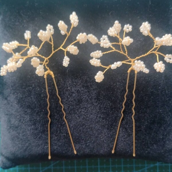 Baby's Breath Pearl Hair Pins main image 1