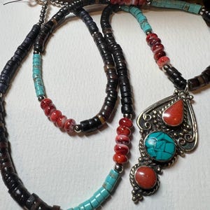 Vintage Sterling Silver Turquoise Pendant Necklace: spiny oyster, coconut shell, turquoise