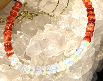 Bracelet en opale et huîtres épineuses rouge rubis : fermoir en argent sterling