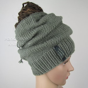 Beanie with opening image 1