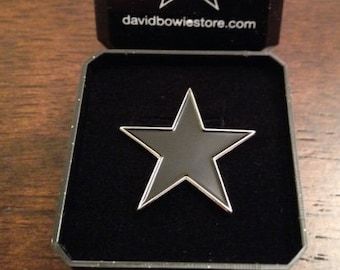 Spilla tributo a David Bowie Blackstar in scatola e regalo gratuito