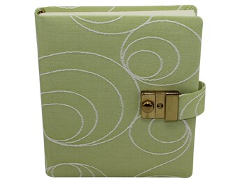 Diary with lock LISA in green fabric cover