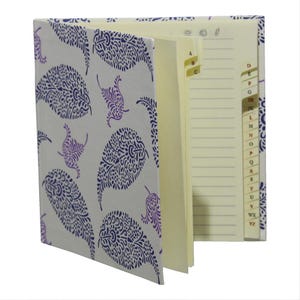 Adressbuch I Fogli Blau, 120 x 120 mm, 28 Seiten, handgebunden, Fadenheftung, Papierdesign mit Blättermuster