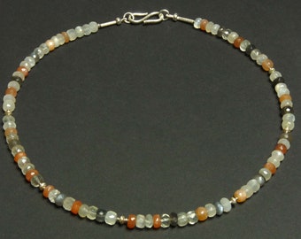 Chain, three-coloured moonstone 1