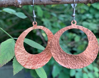Hand hammered copper earrings