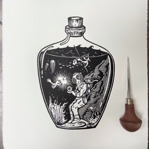 À travers le verre - Linogravure en linoléum en édition limitée, imprimée à la main sur du papier Hahnemühle