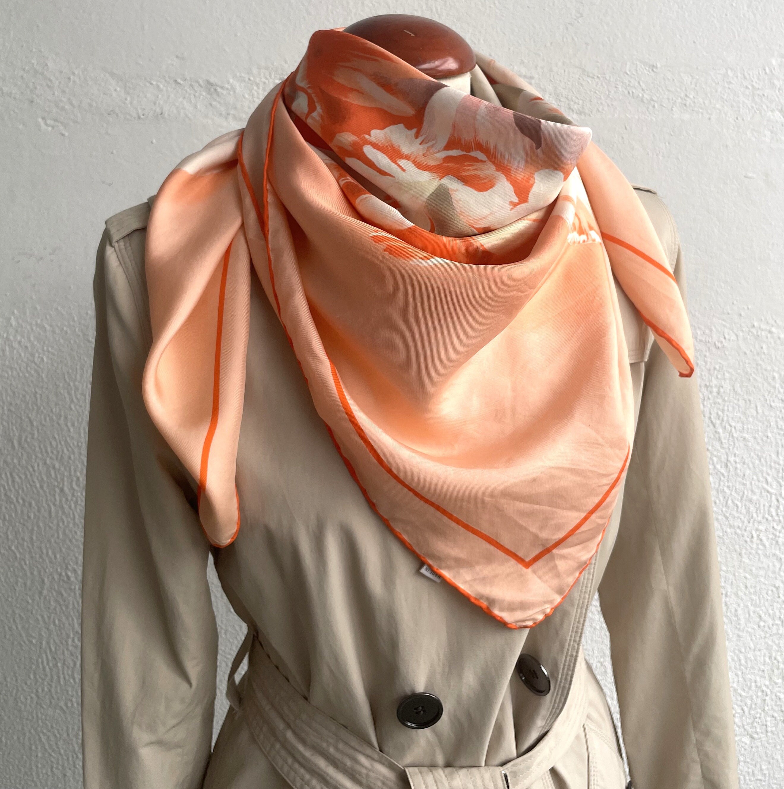 Foulard En Soie Aigner - Dégradé De Vert - Longueur Plus De 152cm - Vintage - Occasion