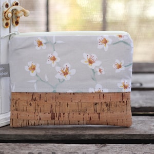 Kleine Kosmetiktasche S KIRSCHBLÜTE beige Kork Blumen Schminktasche kleines Täschchen Korktasche Portemonnaie japanisch