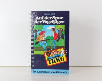 Notizbuch aus Kinderbuch "TKKG - Auf der Spur der Vogeljäger"