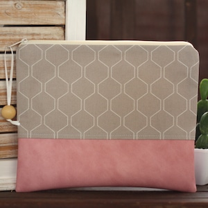 Kosmetiktäschchen L Hexagon Muster beige pastell rosa Kunstleder
