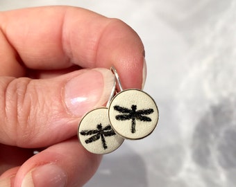 Ceramic Earrings,Dragonfly,Black and White,925 Silver,Gift for You,Folding Brisur,I-A6