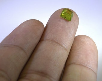 Natural Peridot Faceted Square 4mm to 10mm 1Pc Loose Gemstones