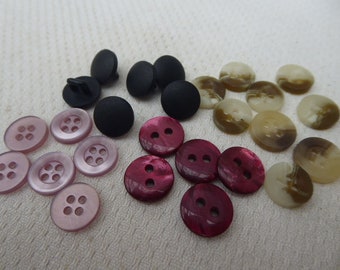 25 buttons, doll buttons