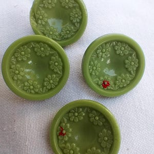4 knappar, glasknappar, gröna, 18 mm