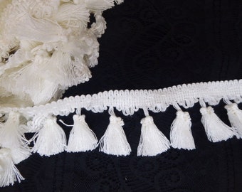 Tassel trim, 2 leftover pieces, 295 x 5 cm