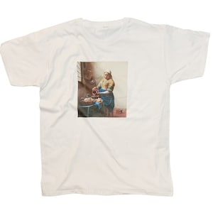 Johannes Vermeer Milkmaid Vintage Art T-Shirt Famous Aesthetic Print