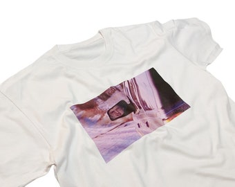 Reflective Louis Theroux Thinking in the Car Mirror T-Shirt White or Black Classic 90s Vintage
