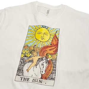 Zodiac T-Shirt &#39;The Sun&#39; Star Sign Vintage Art
