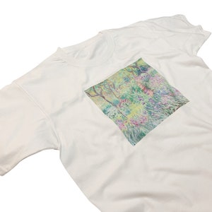 Claude Monet The Artist&#39;s Garden in Geverny (1900) Famous Vintage Art Print T-Shirt