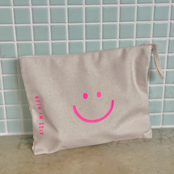 SMILE Pouch