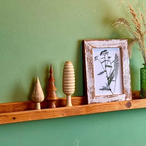 Rustic picture ledge, vintage shelf, picture shelf, shelf made of recycled wood