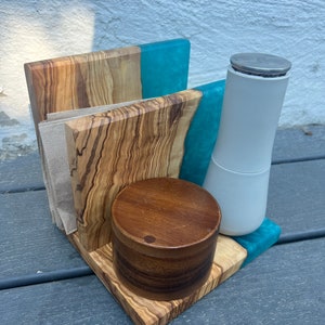 Holz und Epoxy Serviettenhalter, Salz und Pfeffer Halter, Kochbuch Display Halter, Live Edge Wood