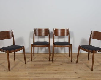 Ensemble de quatre chaises, Danemark, années 1960.