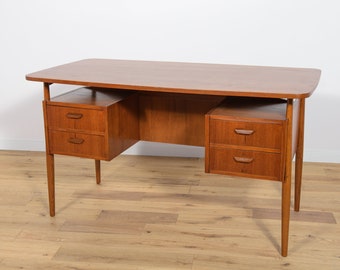 Mid-Century Freestanding Teak Desk, 1960s