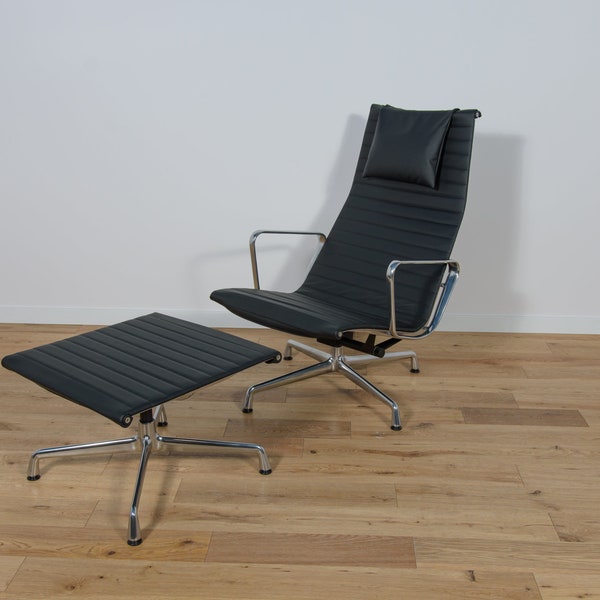 Chaise longue et repose-pieds en aluminium EA124 et EA125, conçus par Charles, Ray Eames, Vitra, années 1980.