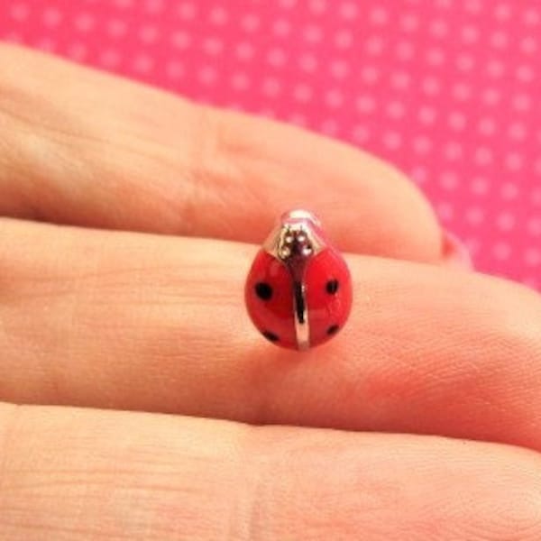 Ladybug cartilage stud