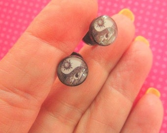 Yin Yang Mond Sonne Fake Plugs