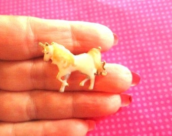 Vintage unicorn stretch ring