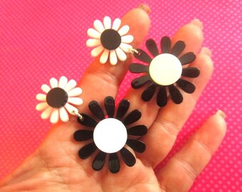 Chunky Hippie daisy earrings