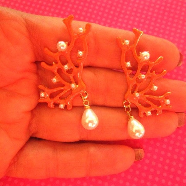 Pearl Reef Earrings main image 1