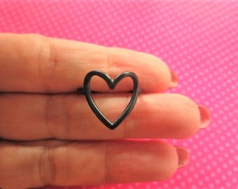 Black heart open ring