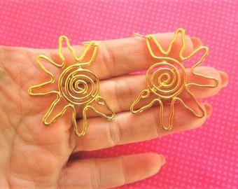 Sunburst gold wire earrings