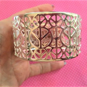 Peace sign thick bangle bracelet