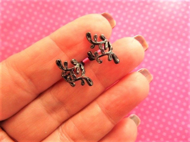 Black leaf vine ear cuffs-PAIR